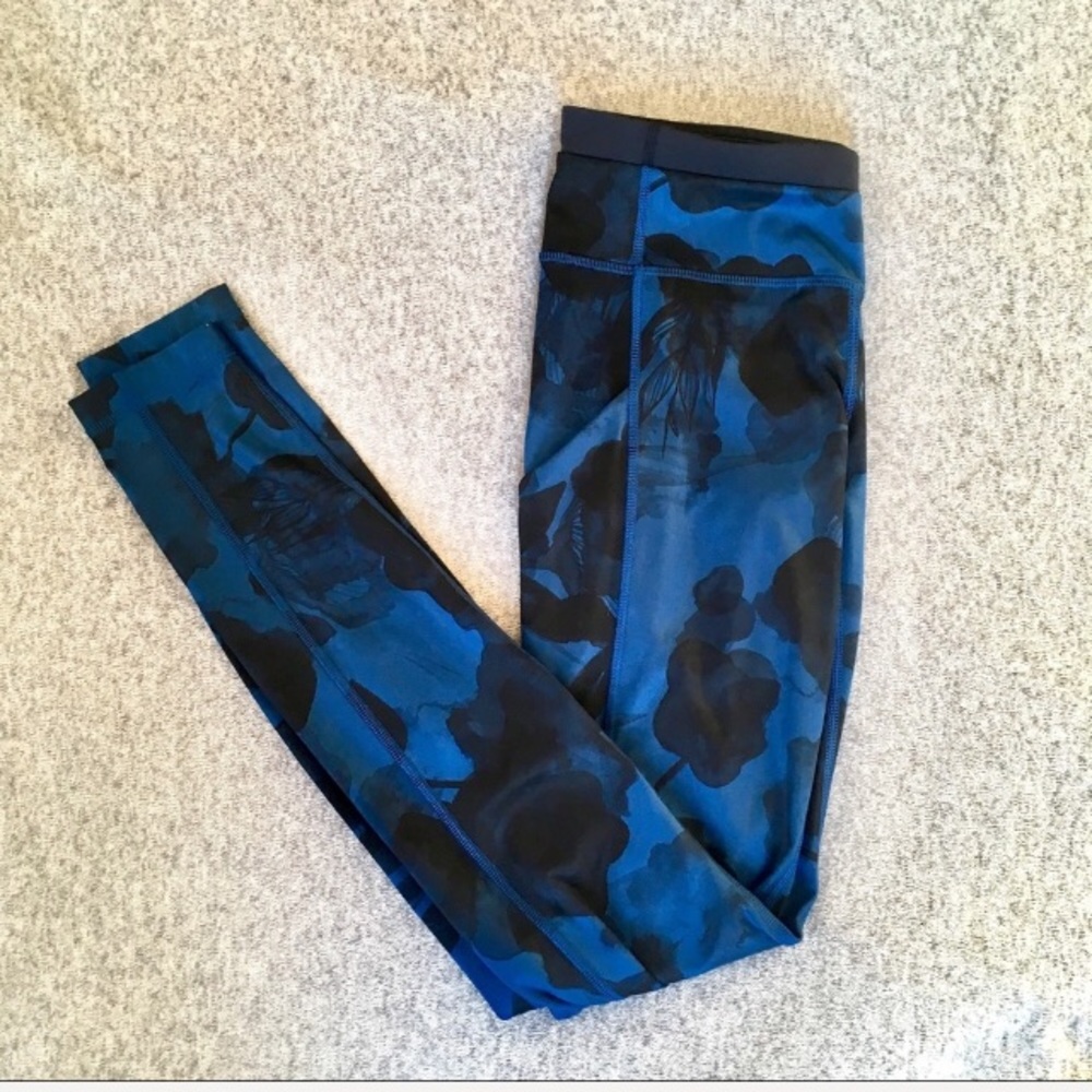 Lululemon Speed Tight II Full-On Luxtreme Inky Floral